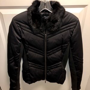 Guess Woman’s black jacket faux fur neck, Size S